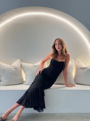 Elegant Black Midi Dress With Ruffle Hem - Image 3