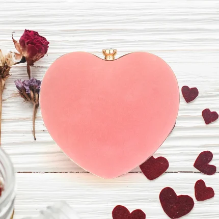 Charming Pink Heart-Shaped Velvet Clutch