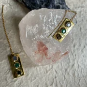 Chic Geo-Shaped Traffic Light Earrings - Image 4