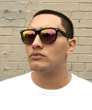 Classic Wayfarer-Style Sunglasses - Image 3