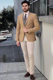 Elegant Tan Blazer For The Modern Gentleman - Image 3