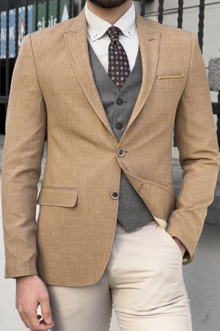 Elegant Tan Blazer For The Modern Gentleman