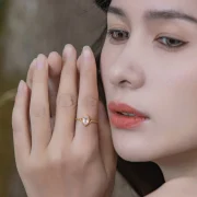 Elegant Rose Quartz Ring - Image 4