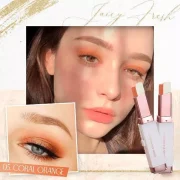 Glitter Gradient Eyeshadow Stick - Image 7